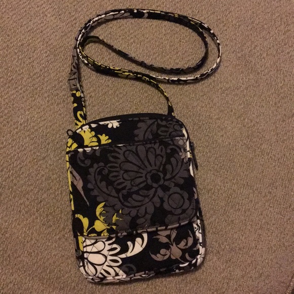 Vera Bradley Handbags - Vera Bradley Crossbody